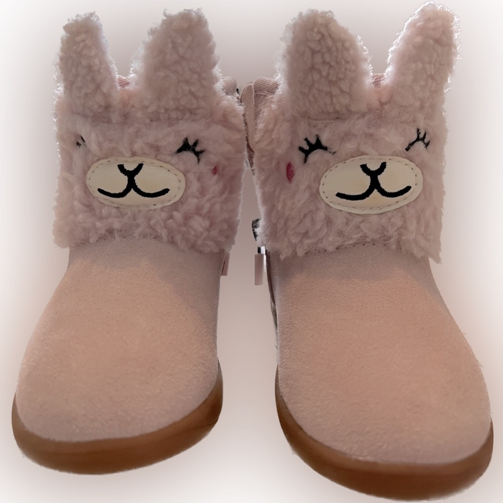 NWOT UGG boots - toddler size 8